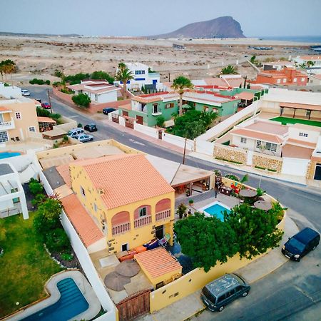 Hostel Los Amigos By Youroom La Mareta Exterior photo