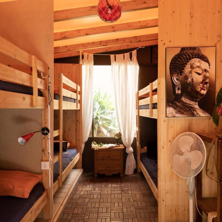 Hostel Los Amigos By Youroom La Mareta Exterior photo