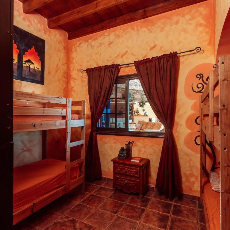 Hostel Los Amigos By Youroom La Mareta Exterior photo